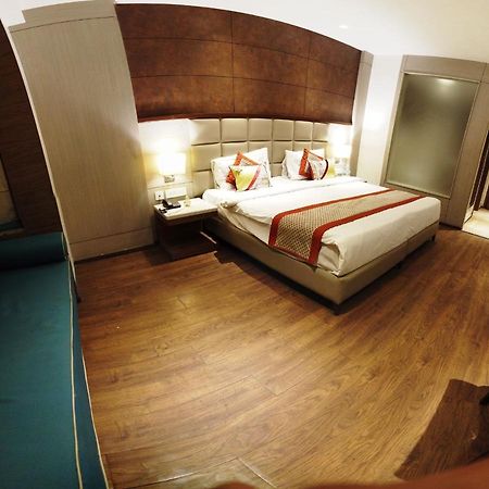 Lemonwood Suites By F9 Hotels - Trivoli Garden Chhatarpur Nové Dillí Exteriér fotografie