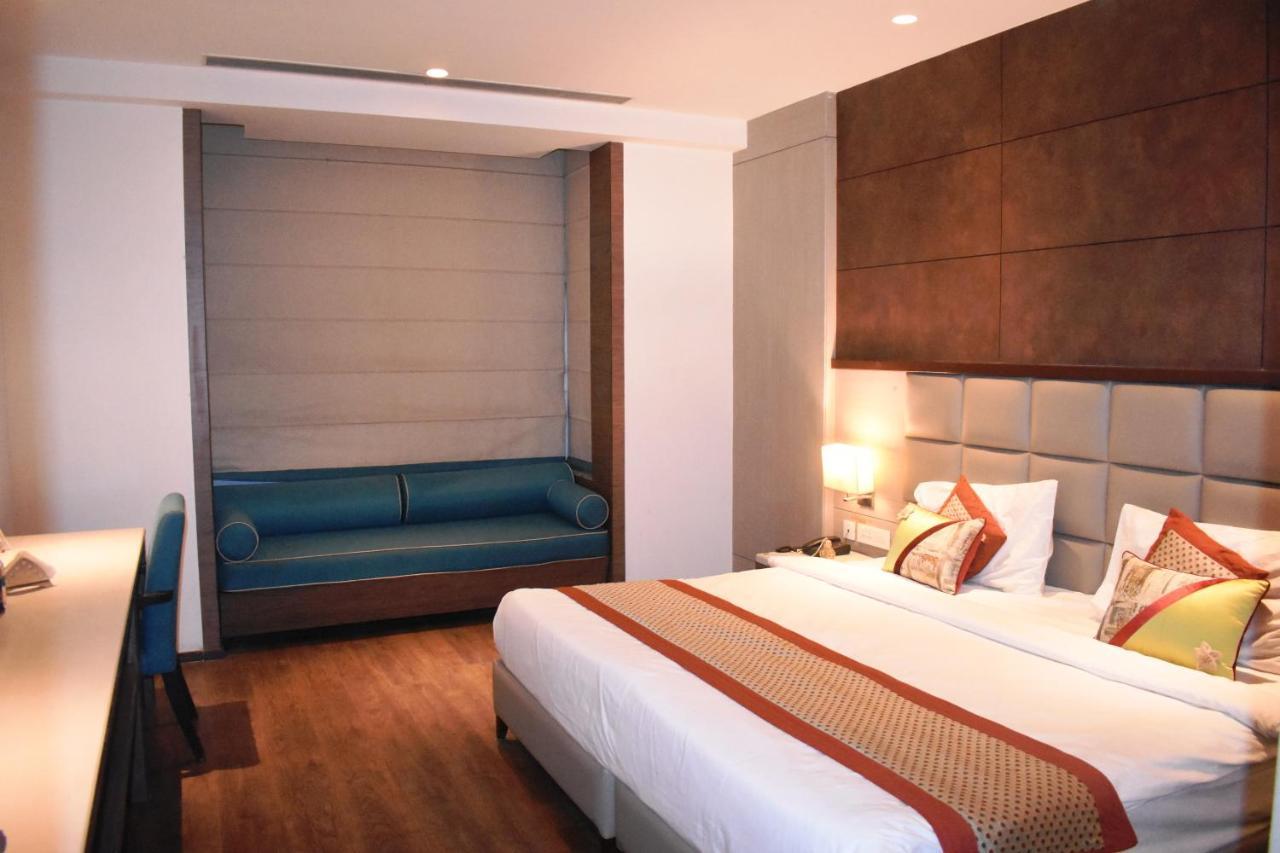 Lemonwood Suites By F9 Hotels - Trivoli Garden Chhatarpur Nové Dillí Exteriér fotografie