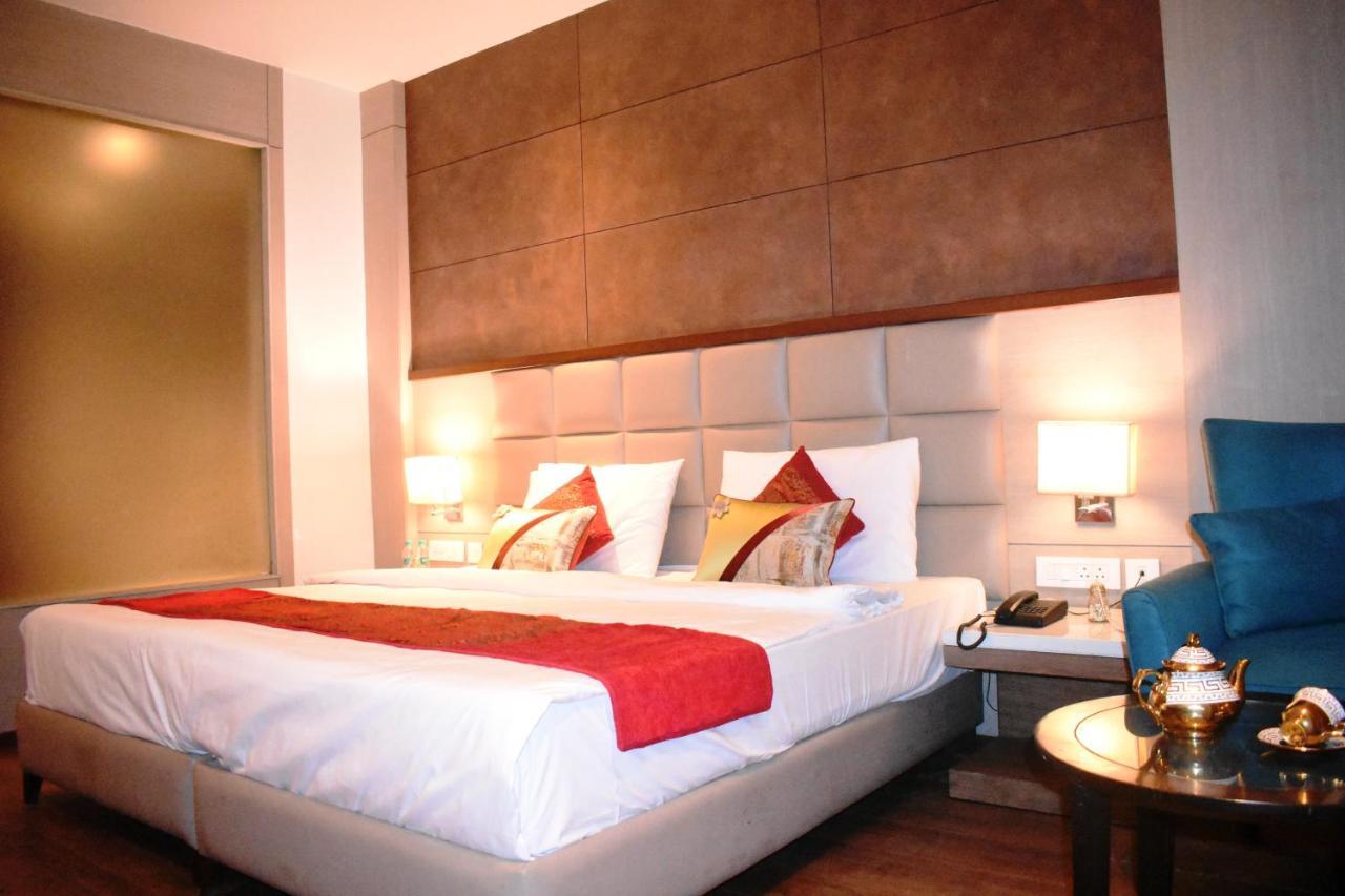 Lemonwood Suites By F9 Hotels - Trivoli Garden Chhatarpur Nové Dillí Exteriér fotografie