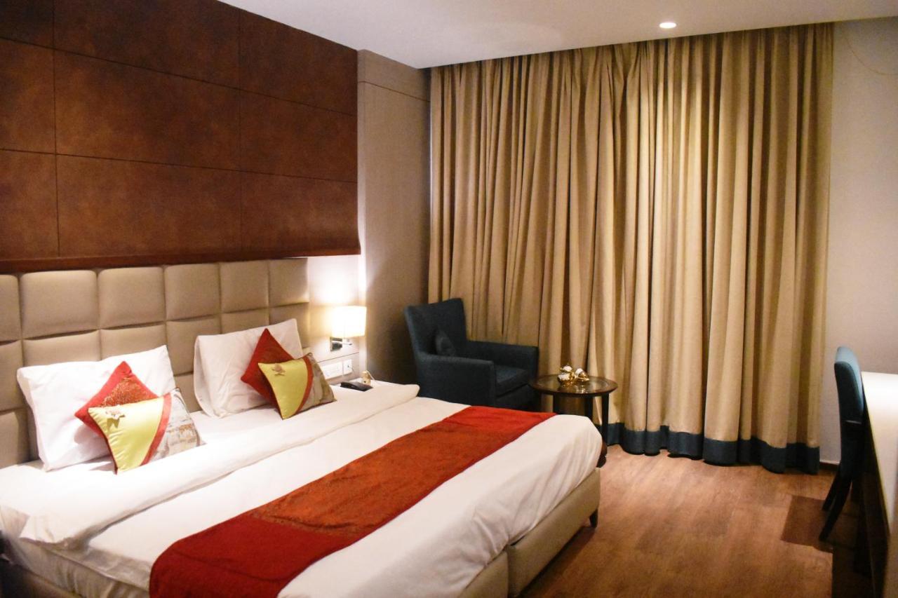 Lemonwood Suites By F9 Hotels - Trivoli Garden Chhatarpur Nové Dillí Exteriér fotografie