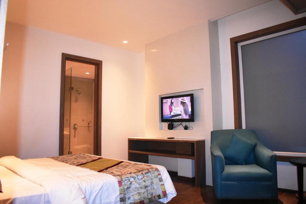 Lemonwood Suites By F9 Hotels - Trivoli Garden Chhatarpur Nové Dillí Exteriér fotografie