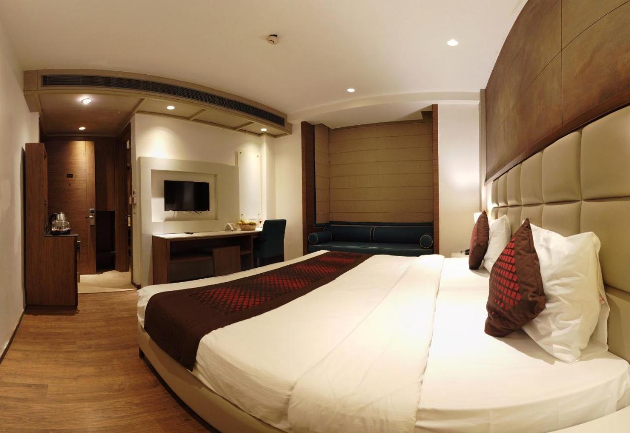 Lemonwood Suites By F9 Hotels - Trivoli Garden Chhatarpur Nové Dillí Exteriér fotografie