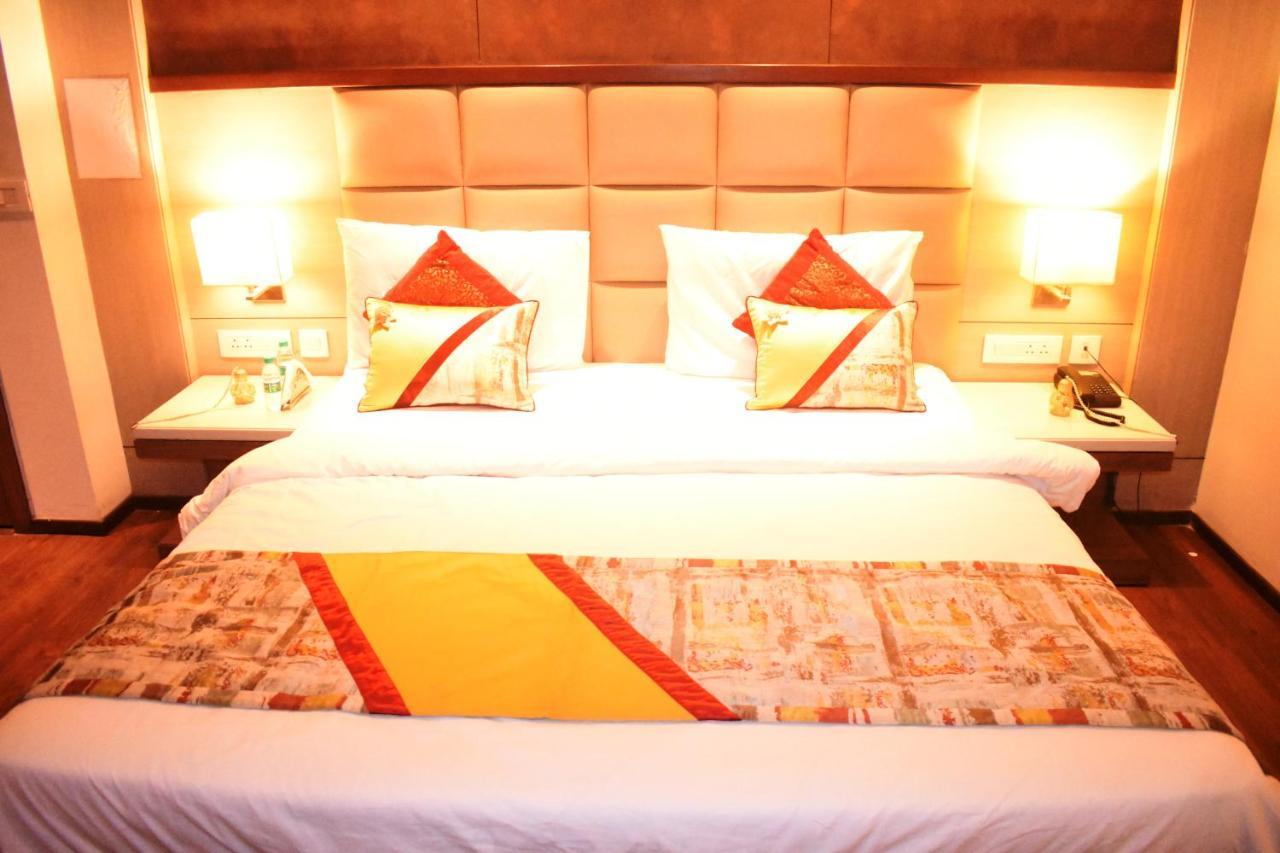 Lemonwood Suites By F9 Hotels - Trivoli Garden Chhatarpur Nové Dillí Exteriér fotografie