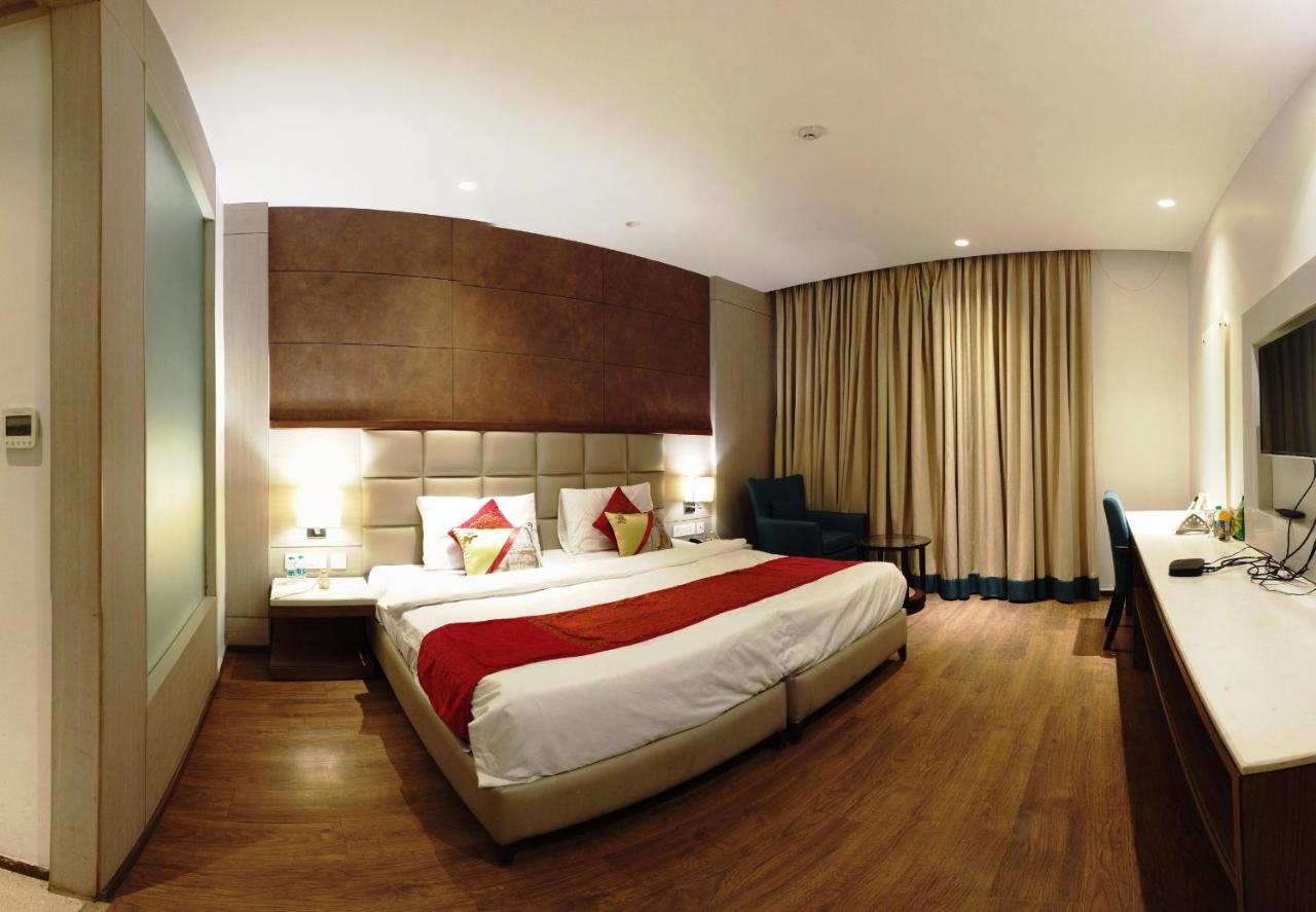 Lemonwood Suites By F9 Hotels - Trivoli Garden Chhatarpur Nové Dillí Exteriér fotografie