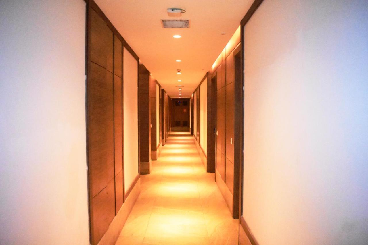 Lemonwood Suites By F9 Hotels - Trivoli Garden Chhatarpur Nové Dillí Exteriér fotografie