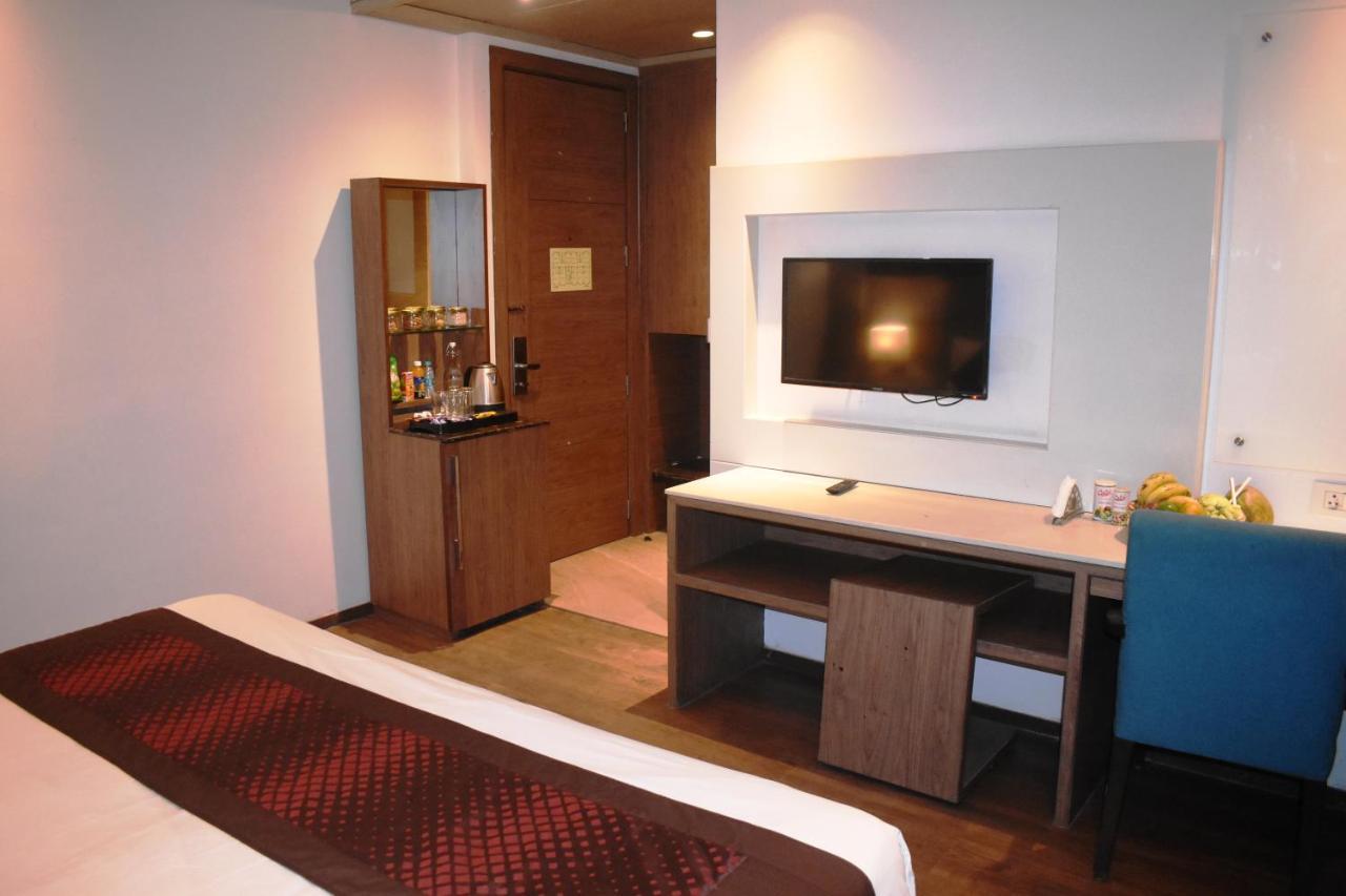 Lemonwood Suites By F9 Hotels - Trivoli Garden Chhatarpur Nové Dillí Exteriér fotografie