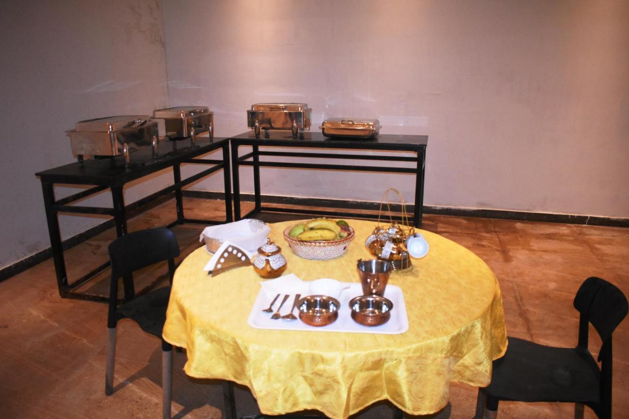 Lemonwood Suites By F9 Hotels - Trivoli Garden Chhatarpur Nové Dillí Exteriér fotografie