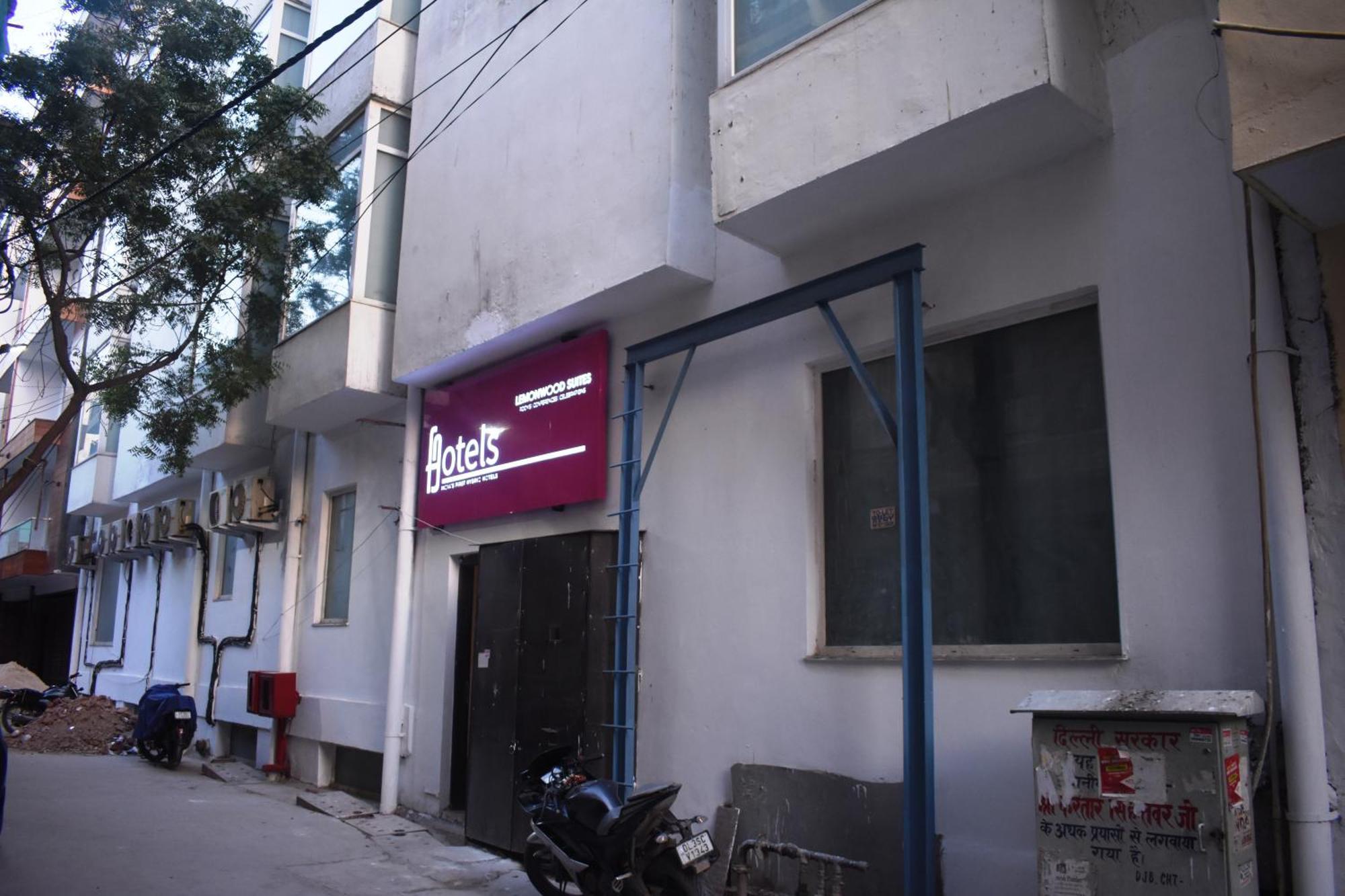 Lemonwood Suites By F9 Hotels - Trivoli Garden Chhatarpur Nové Dillí Exteriér fotografie